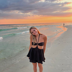 Meet your Posher, Amy